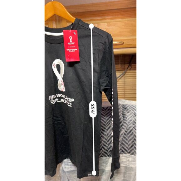 FIFA World Cup Qatar 2022 Official Long Sleeve T-Shirt - Men's Small-Black NEW - Picture 7 of 8